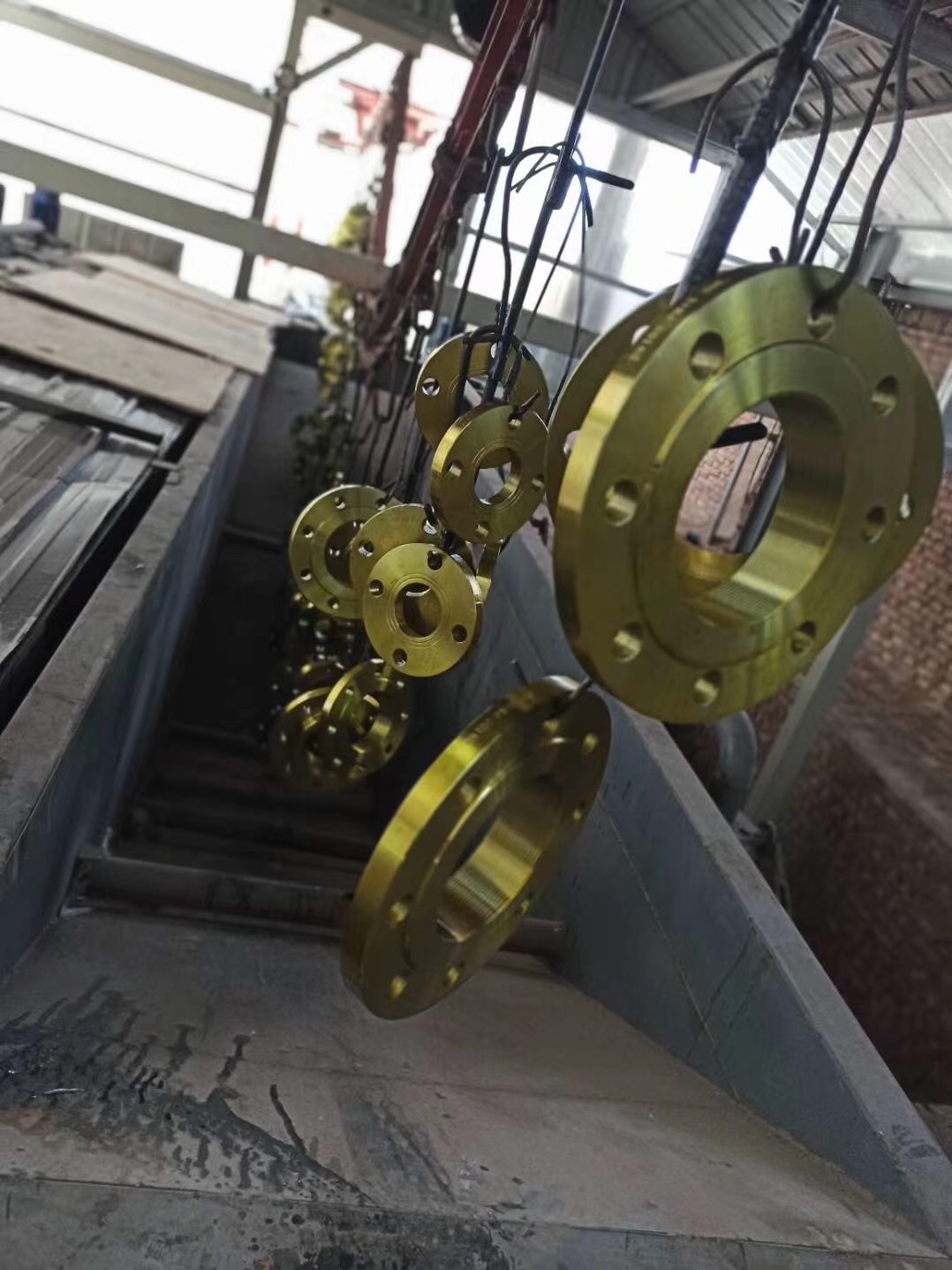 Cast copper flange